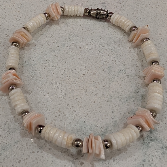 White Heishi And Blush Colored Shell Ankle Bracelet - Picture 2 of 8